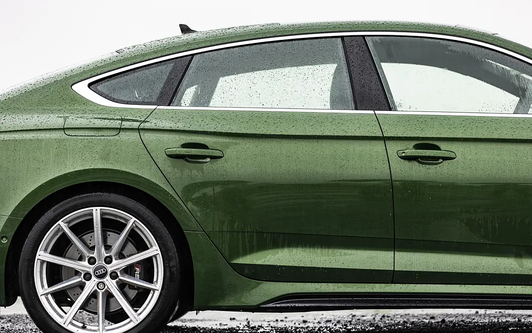Audi RS5 Side View