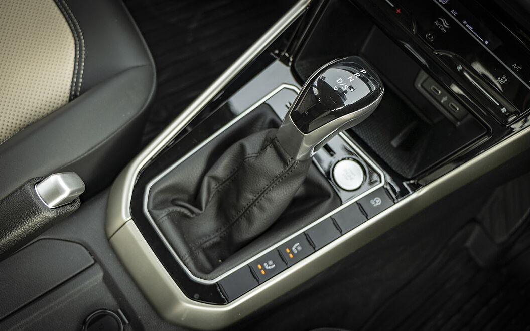 Volkswagen Virtus [2022-2023] Gear Shifter