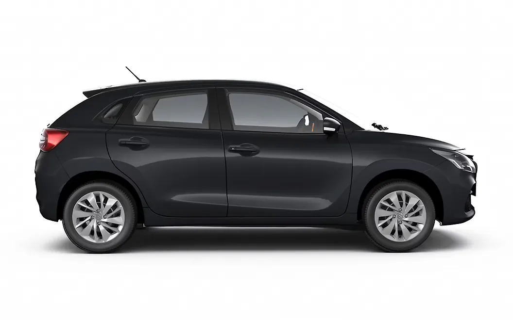 Maruti Suzuki Baleno Right View