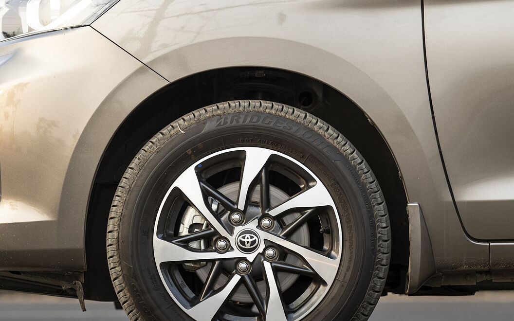 Toyota Rumion Tyre