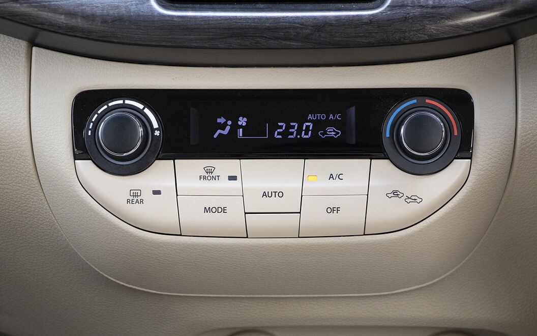 Toyota Rumion AC Controls