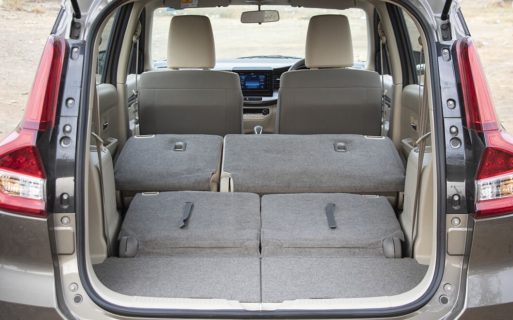 Toyota Rumion Bootspace with all Seats Folded