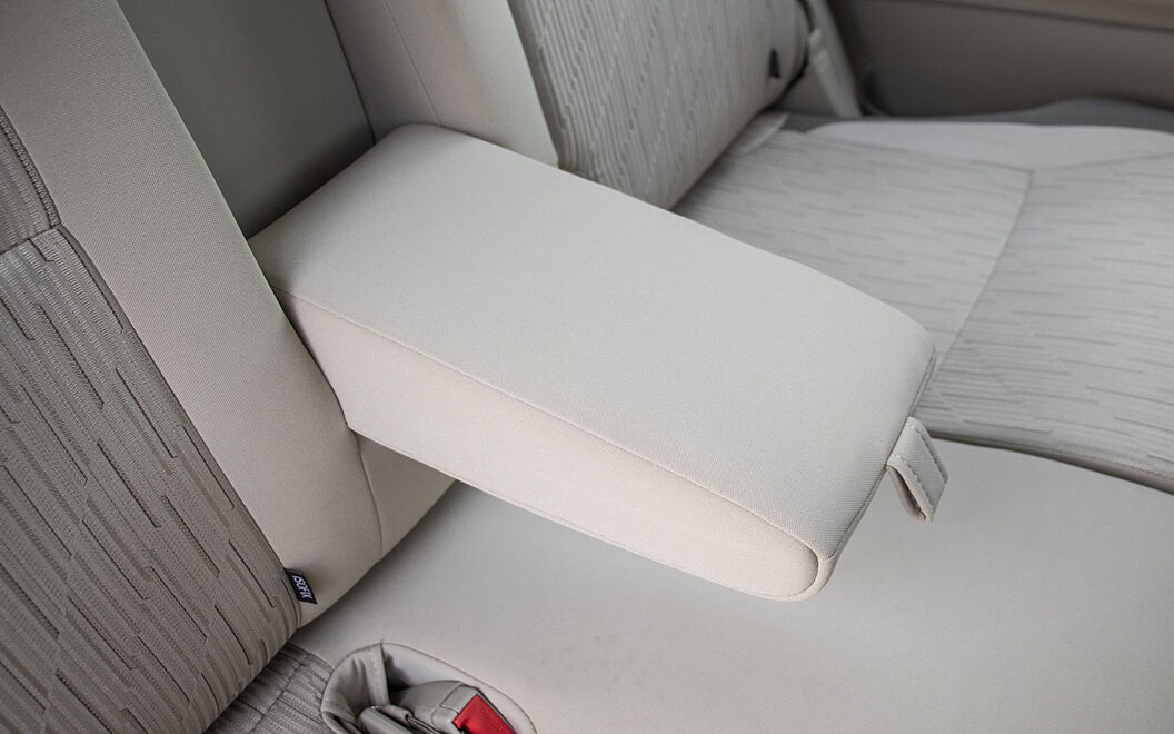 Toyota Rumion Arm Rest in Last Row Seats