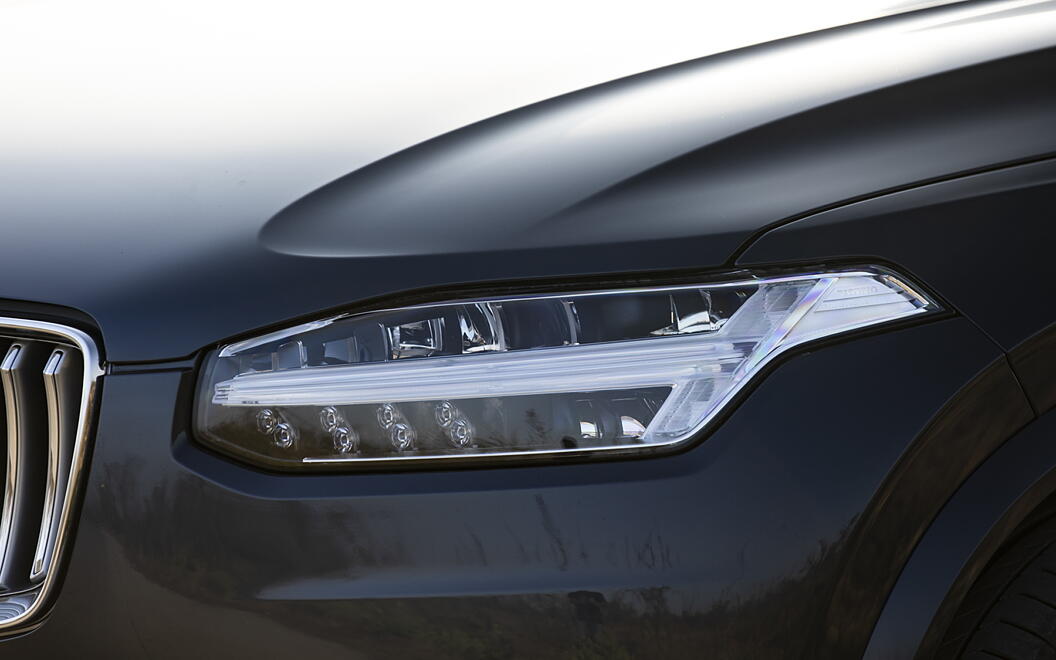 Volvo XC90 Head Light