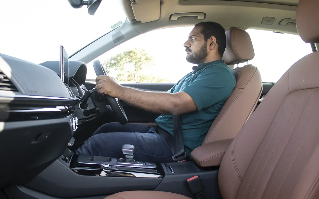 Audi Q5 Front Seats