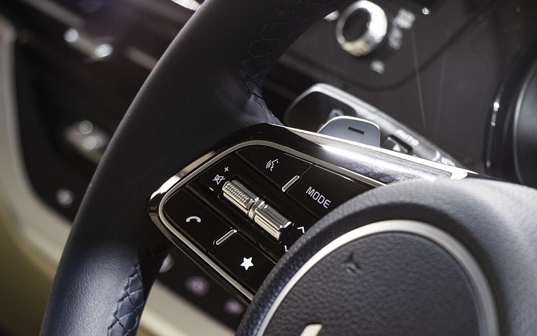 Kia Carens 2022 Steering Mounted Controls - Left