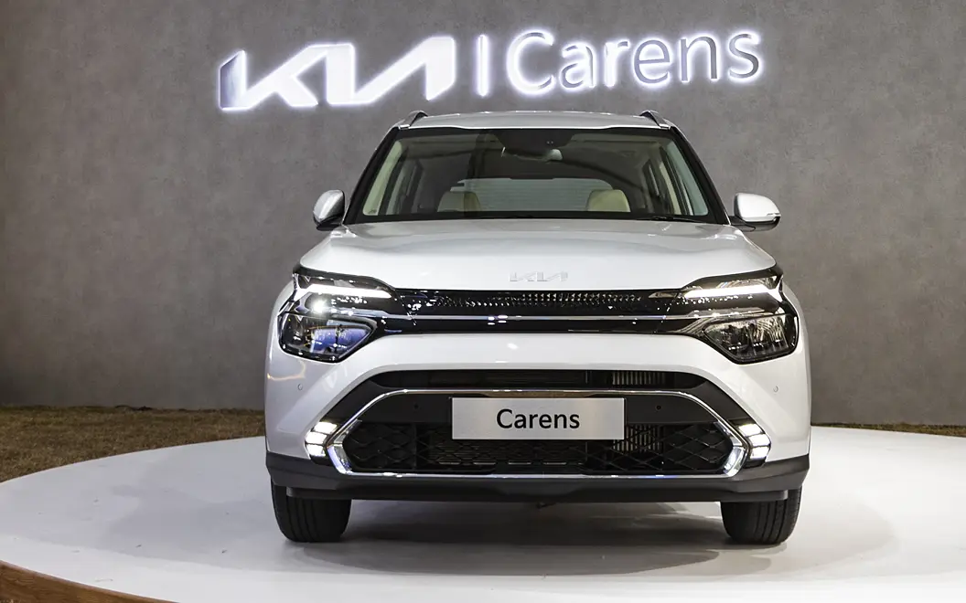 Kia Carens 2022 Front View