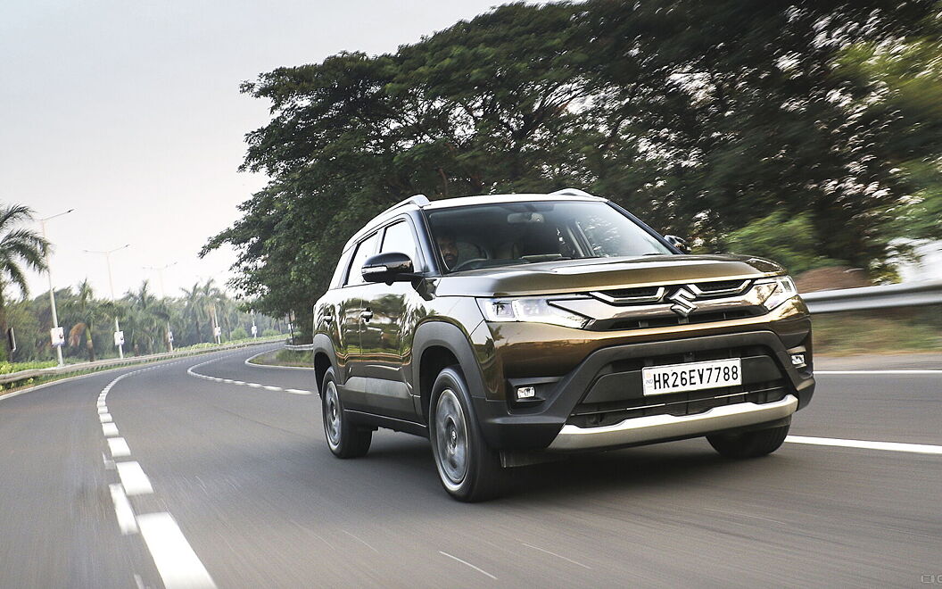 Maruti Suzuki Brezza Front Right View