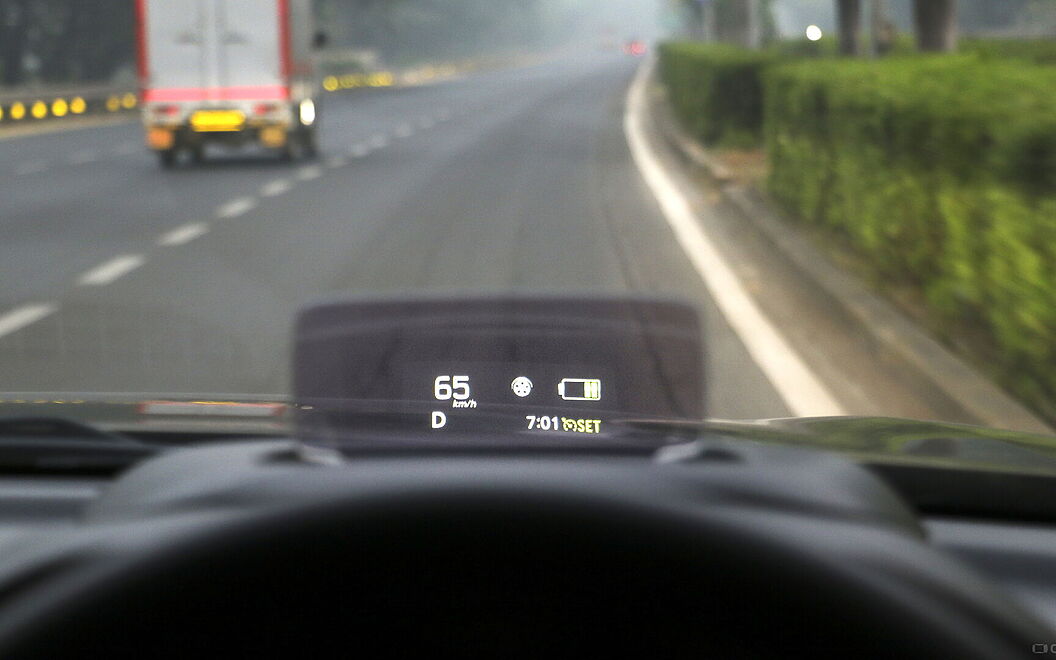 Maruti Suzuki Brezza Head Up Display