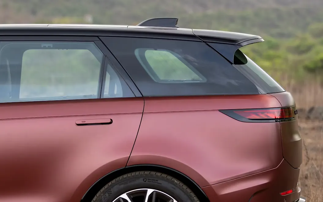 Land Rover Range Rover Side Rear View