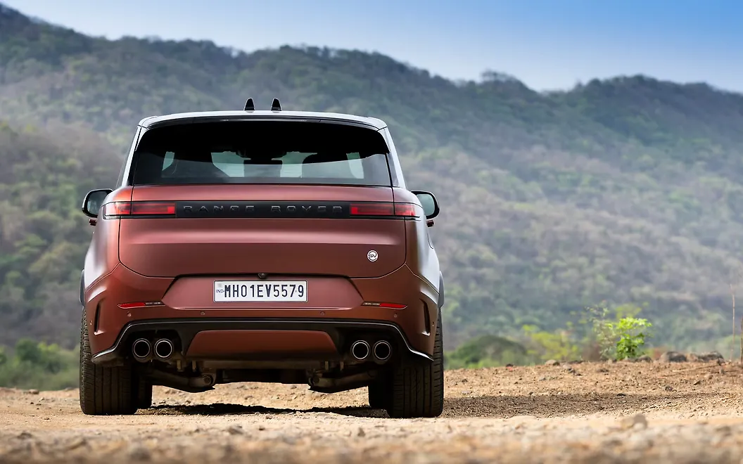 Land Rover Range Rover Rear View