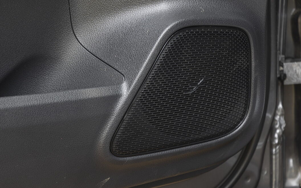 Mercedes-Benz EQB Front Speakers