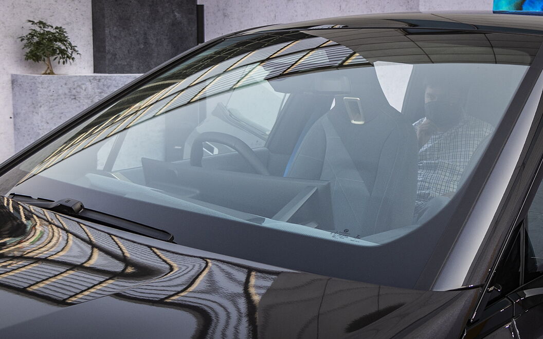 BMW iX Front Windscreen