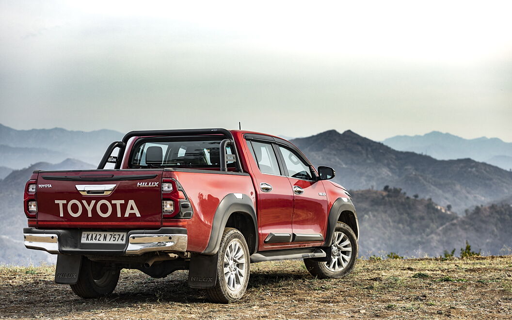 Toyota Hilux Right Rear View