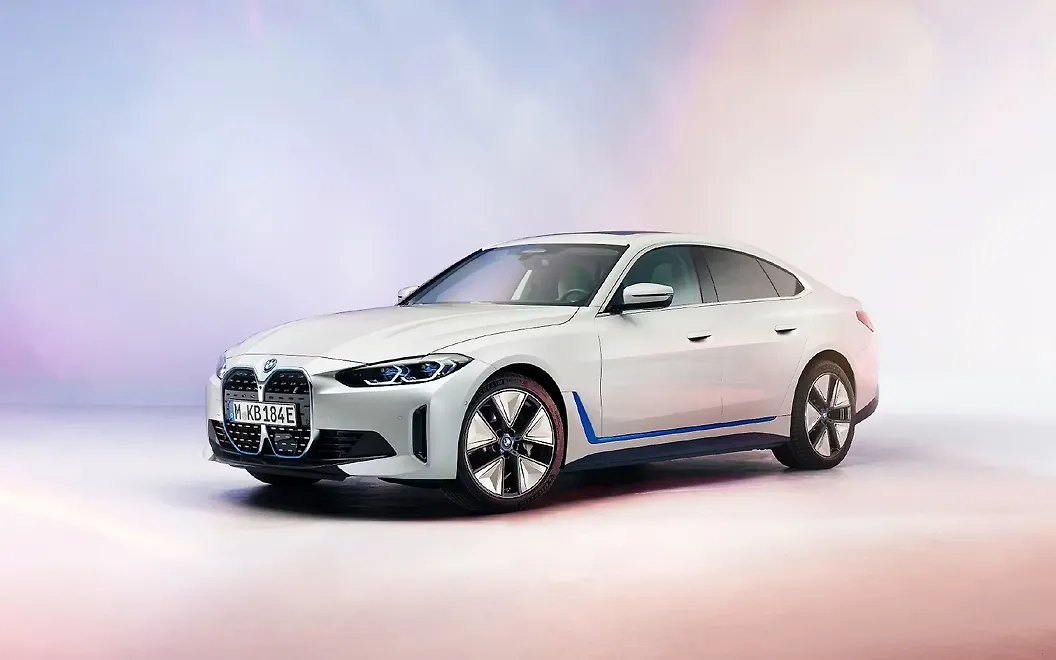 BMW i4 - Front View | BMW i4 Images