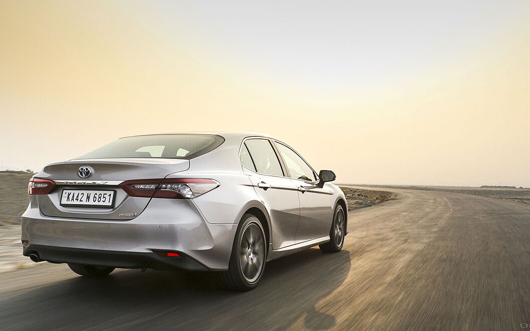 Toyota Camry Right Rear View