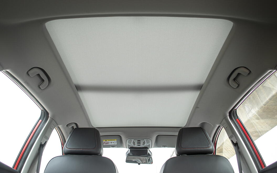 MG ZS EV Cabin Roof