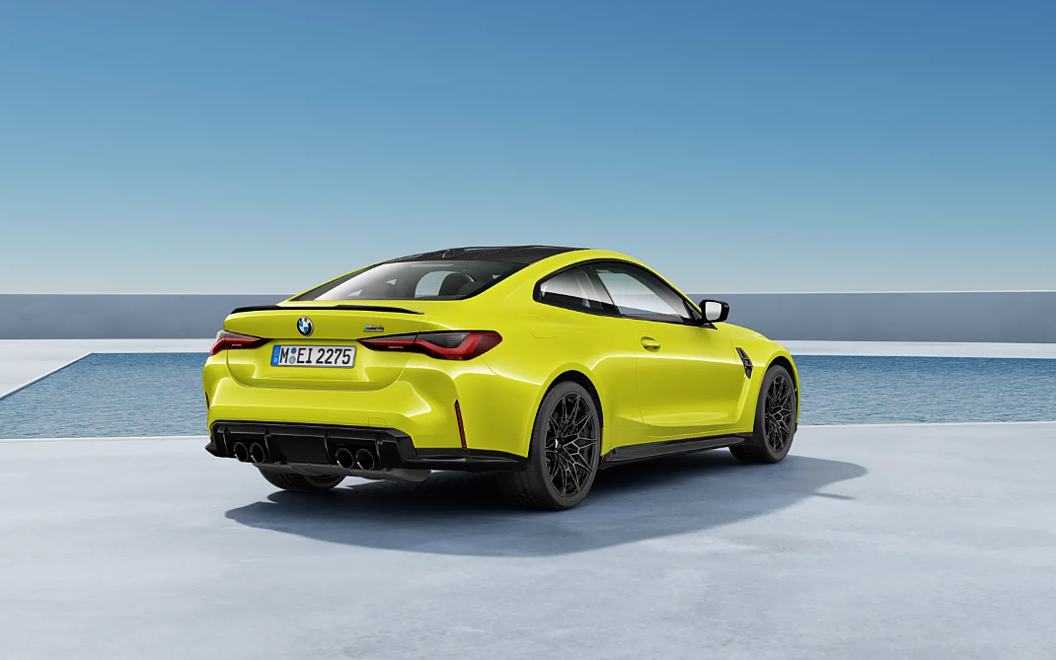 BMW M4 Competition [2022-2024] Right Rear View