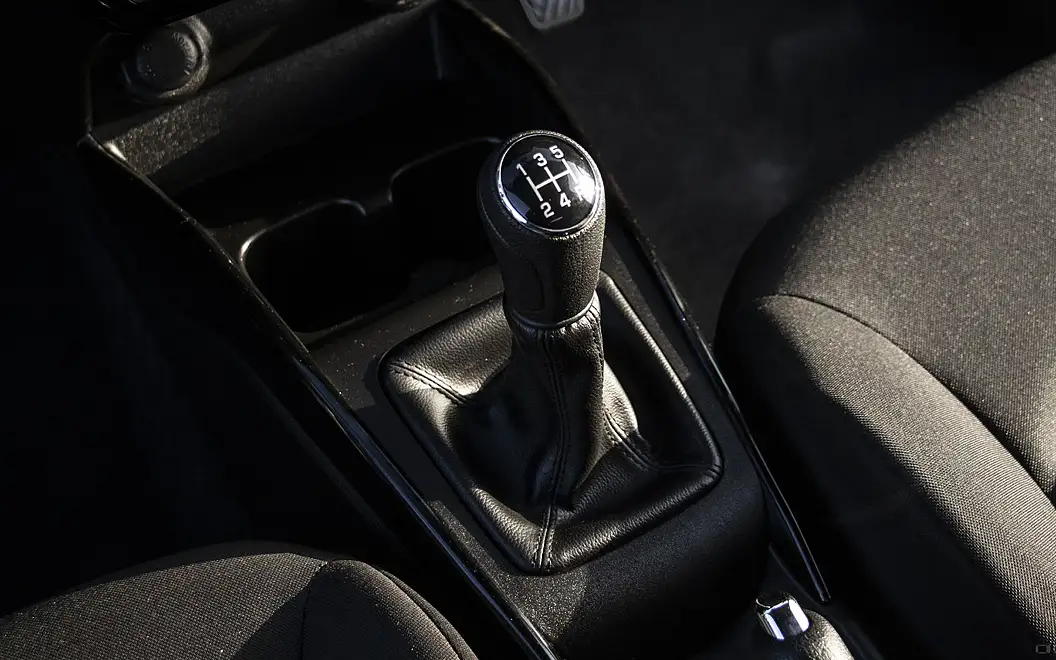Toyota Glanza Gear Shifter
