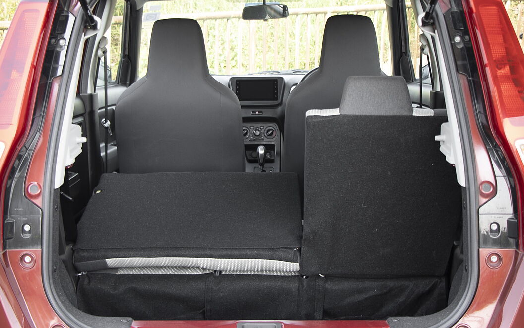 Maruti Suzuki Wagon R Bootspace with Split Seat Folded
