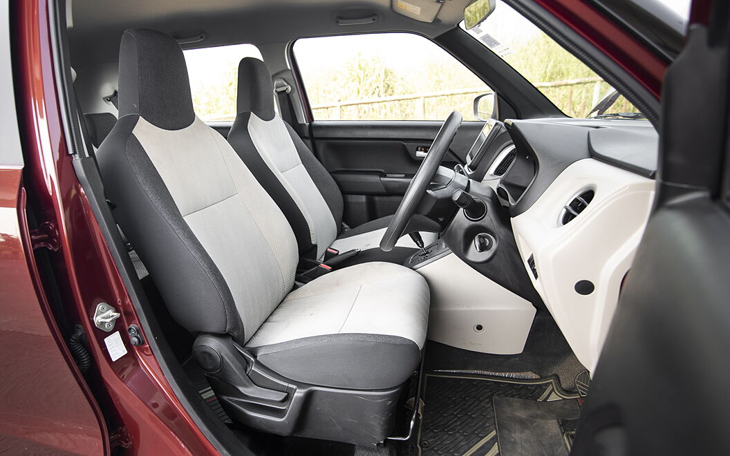 Maruti Suzuki Wagon R Front Seats