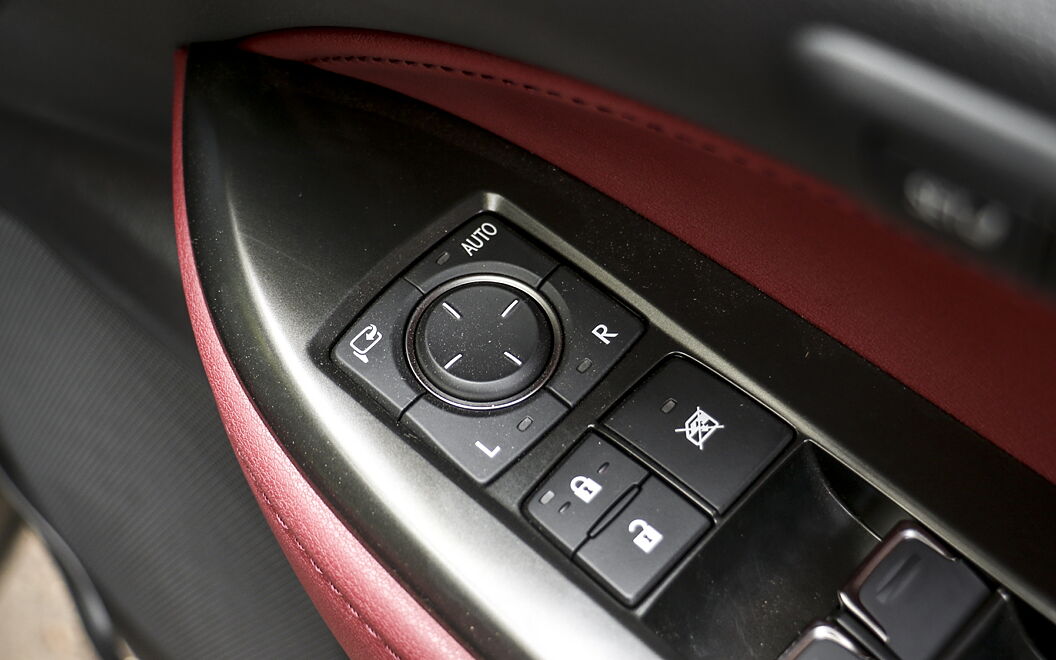 Lexus NX ORVM Controls