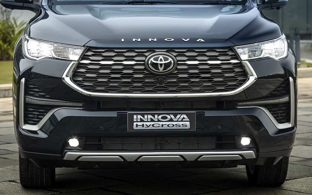 Toyota Innova Hycross Front Grille