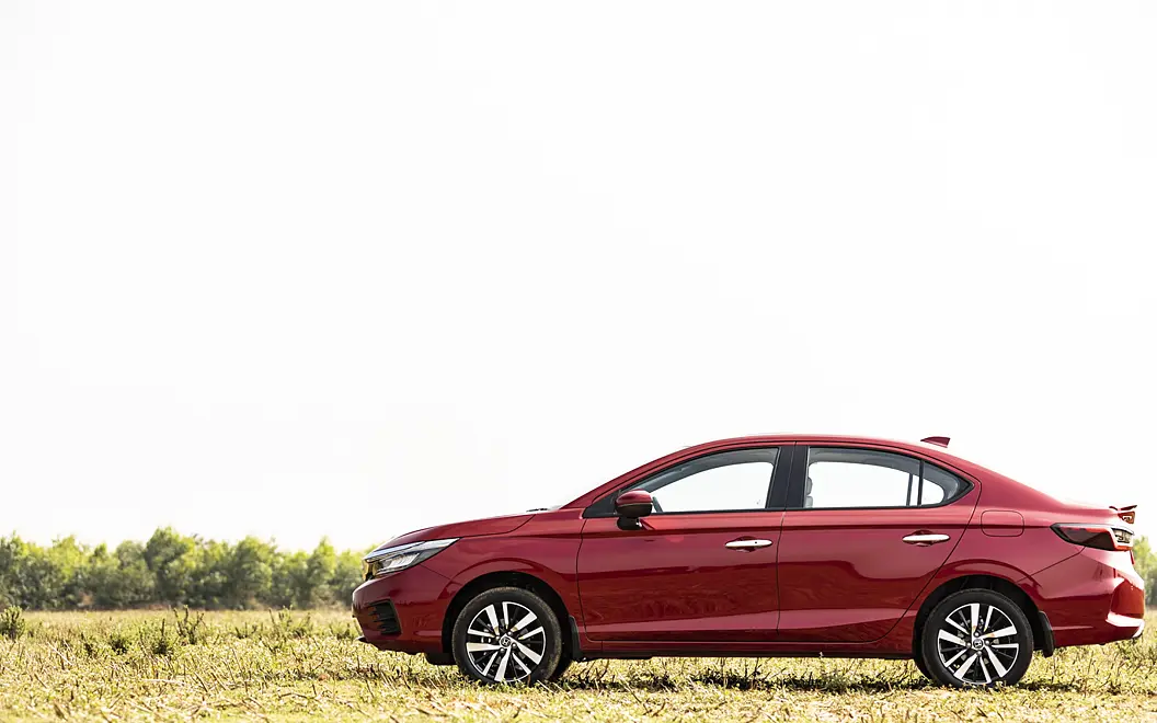 Honda City Hybrid eHEV [2022-2023] Left View