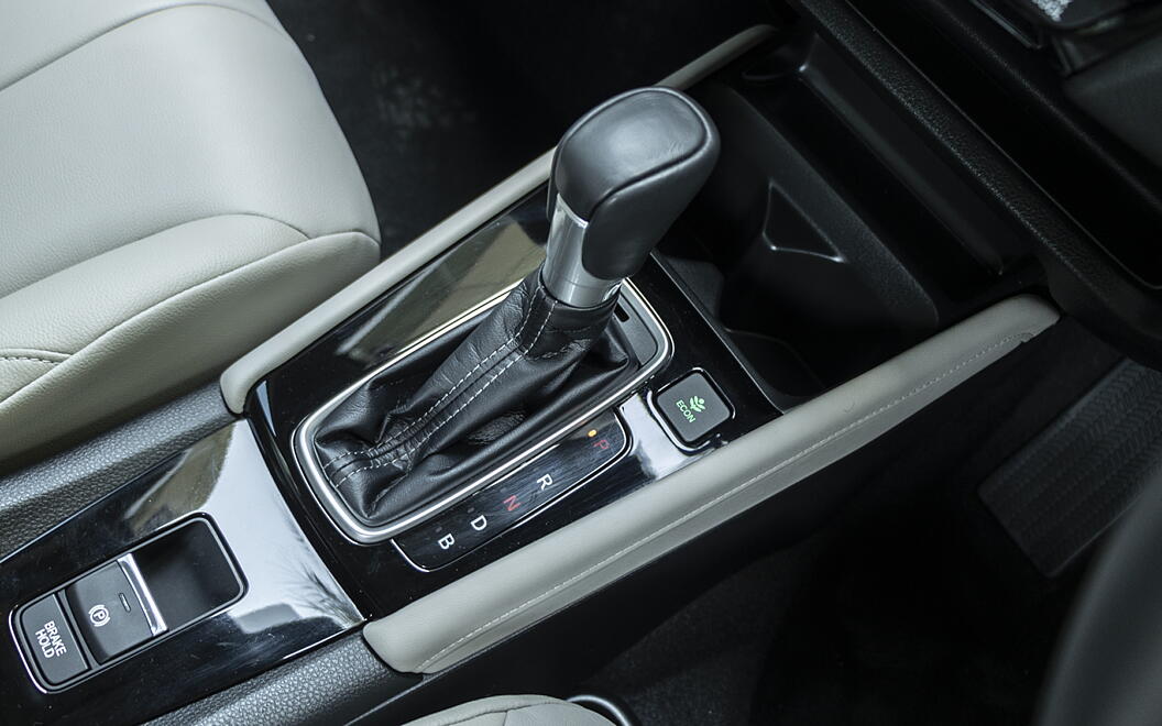 Honda City Hybrid eHEV Gear Shifter