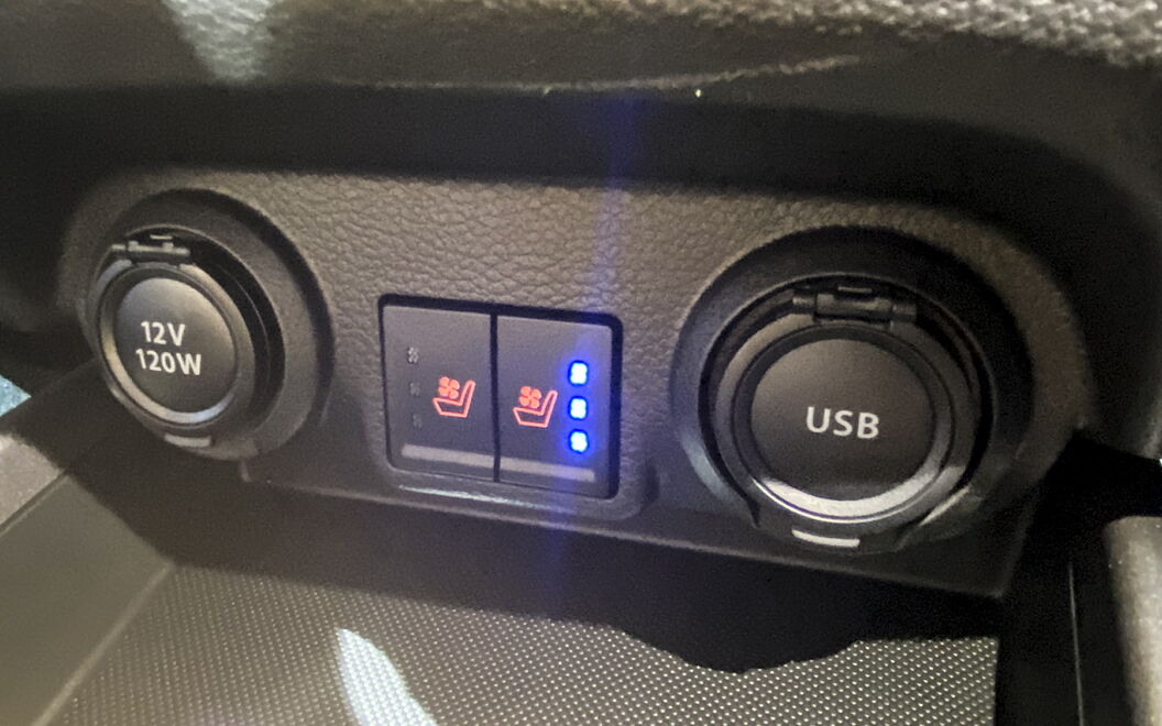 Maruti Suzuki XL6 USB / Charging Port