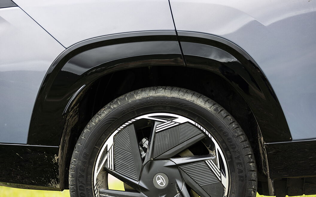 Tata Curvv EV Front Wheel