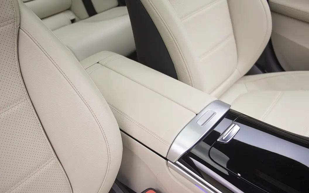 Mercedes-Benz C-Class Front Arm Rest