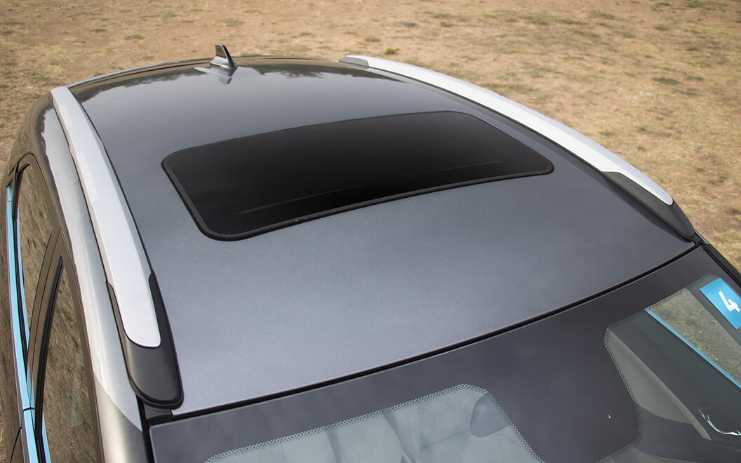 Tata Nexon EV Max Roof