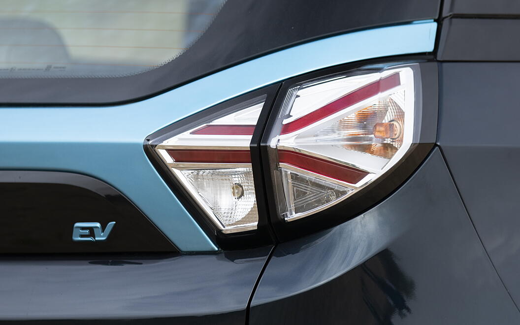 Tata Nexon EV Max Tail Light