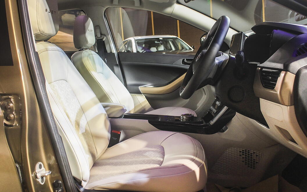 Tata Nexon EV Max Front Seats