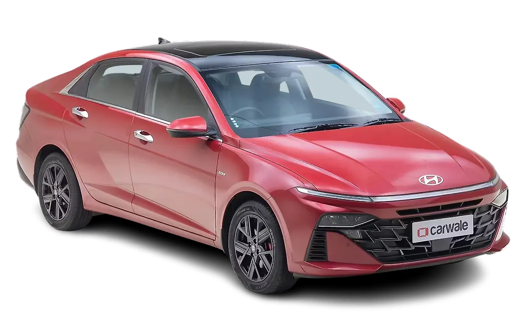 Hyundai Verna Front Right View