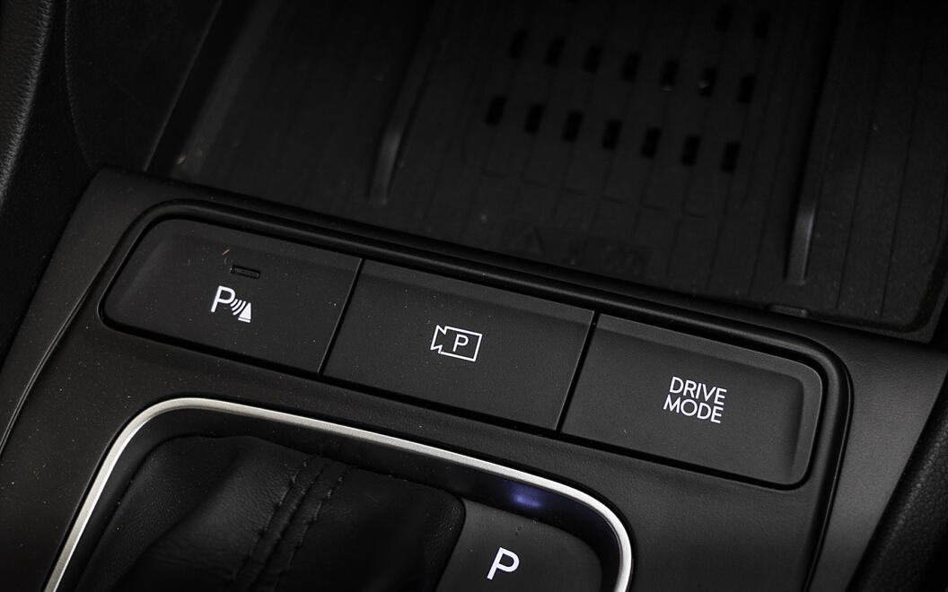 Hyundai Verna Drive Mode Selector