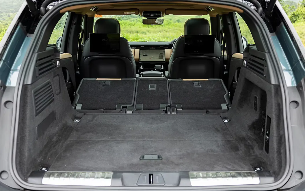 Land Rover Range Rover Sport Bootspace with Folded Seats
