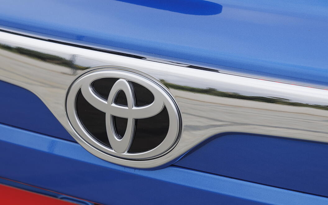 Toyota Urban Cruiser Hyryder Brand Logo