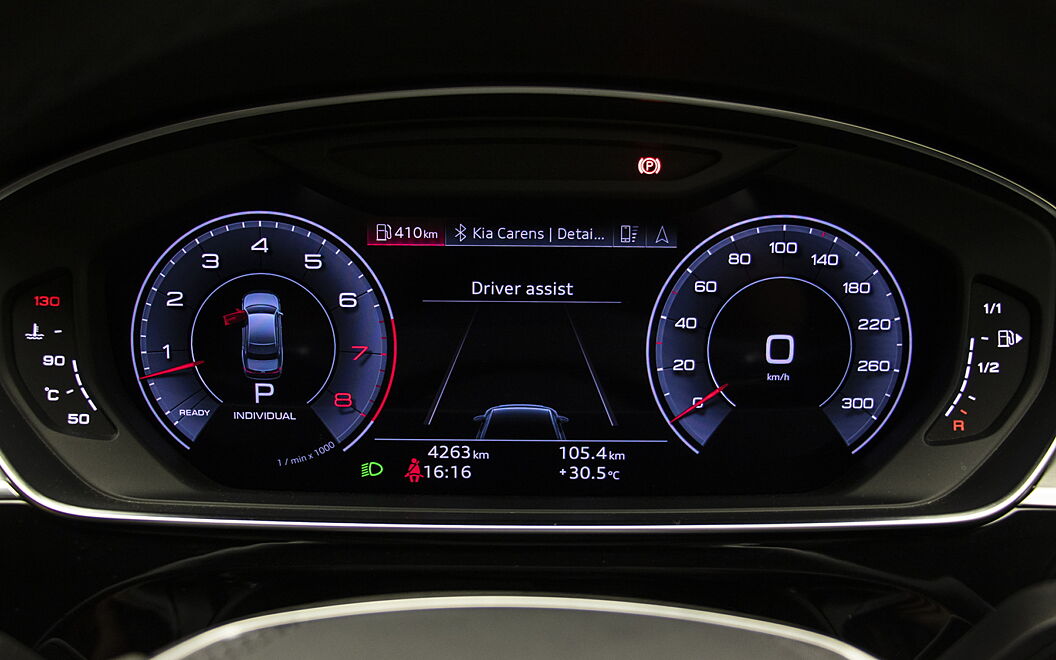 Audi A8 L Dashbaord Display