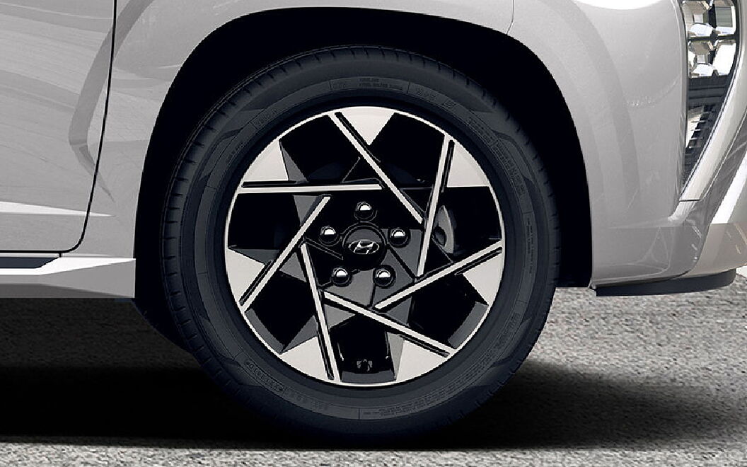 Hyundai Stargazer Tyre