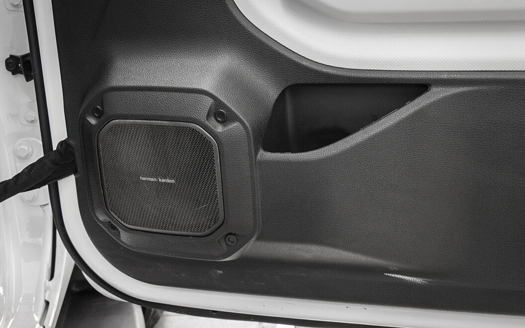 Mahindra Thar Roxx Front Speakers