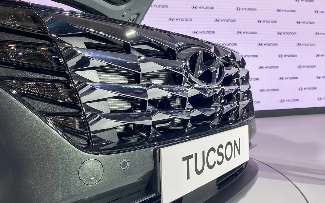 Hyundai Tucson Front Grille