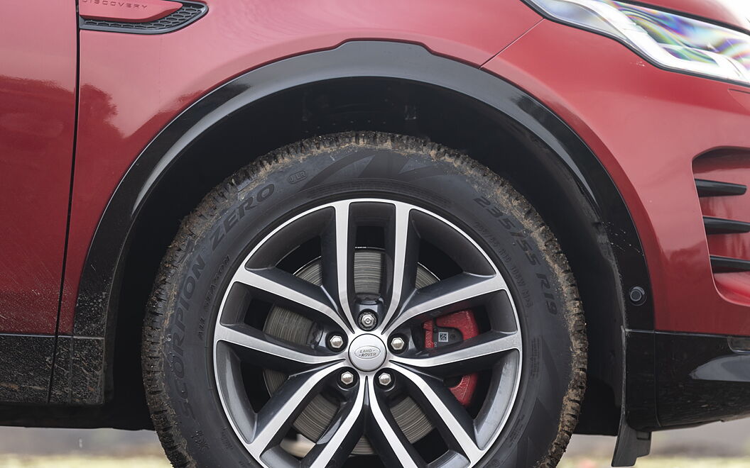 Land Rover Discovery Sport Front Wheel