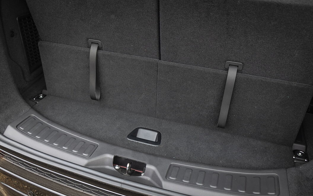 Land Rover Discovery Sport Bootspace