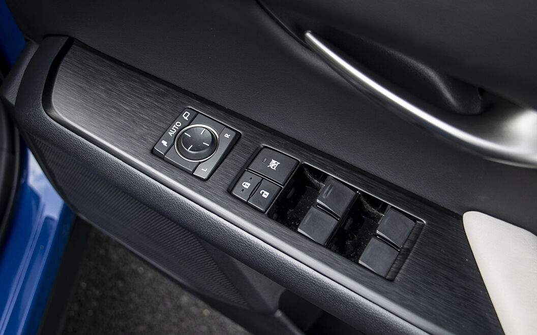 Lexus UX 300e Driver Window Controls