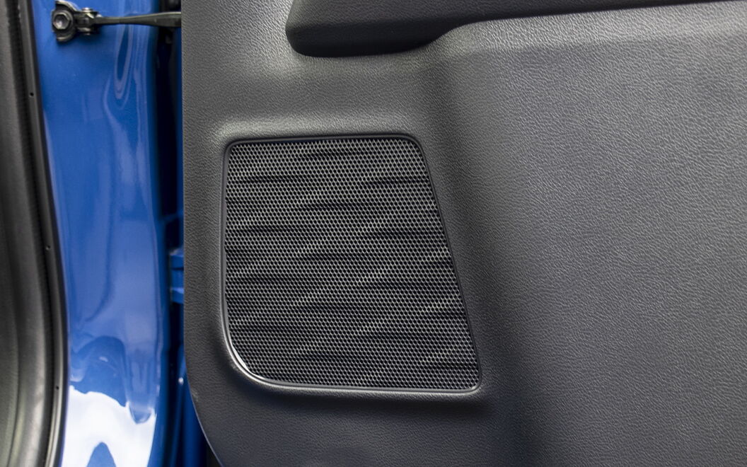 Lexus UX 300e Rear Speakers