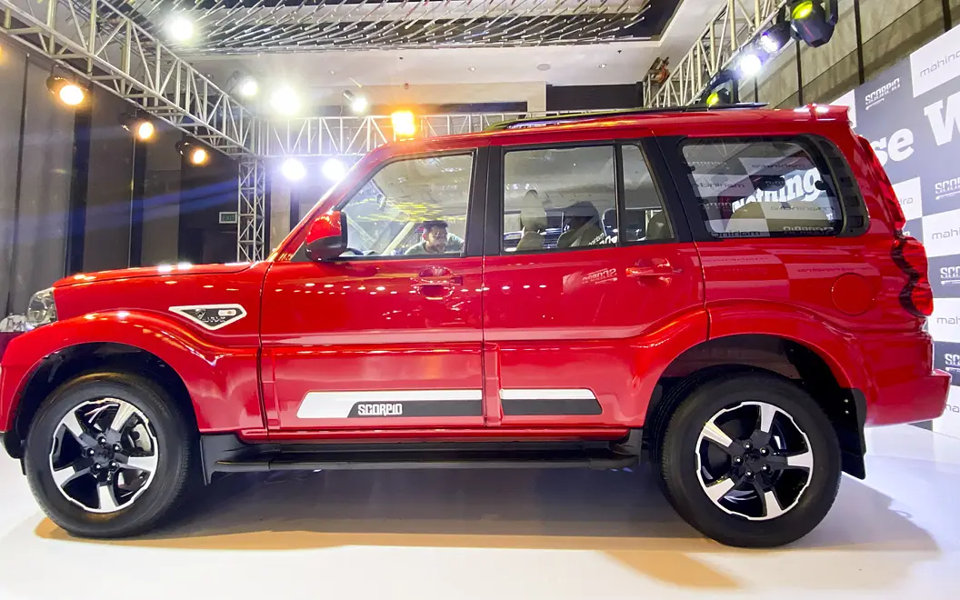 Mahindra Scorpio Left View