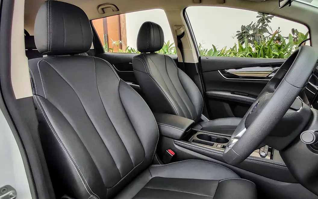 BYD e6 Front Seats