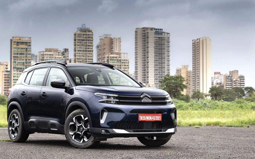Citroen C5 Aircross Front Right View